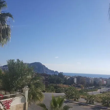 Dinek Mahallesi,eski Antalya Yplu Cad.,uygun Cleopatra 3 Sitesi No:59 Blok:e Daire:2 * Alanya